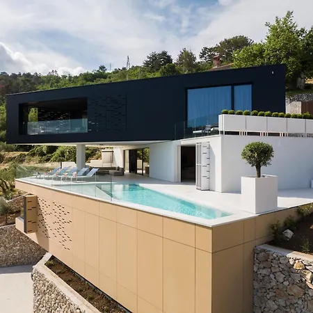 Villa 3,0 Near For 8 People With Indoor And Outdoor Pool & Wellness Abbazia
