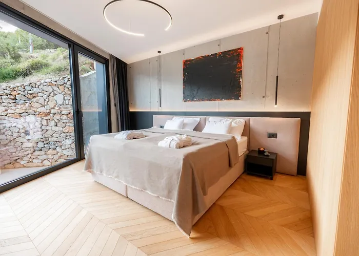 3,0 Near For 8 People With Indoor And Outdoor Pool & Wellness Opatija