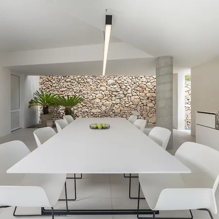 Villa 3,0 Near For 8 People With Indoor And Outdoor Pool & Wellness Opatija