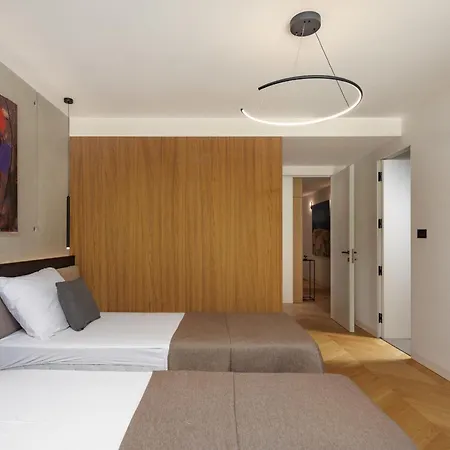 3,0 Near For 8 People With Indoor And Outdoor Pool & Wellness Villa *