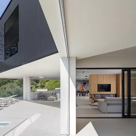 3,0 Near For 8 People With Indoor And Outdoor Pool & Wellness Villa Opatija