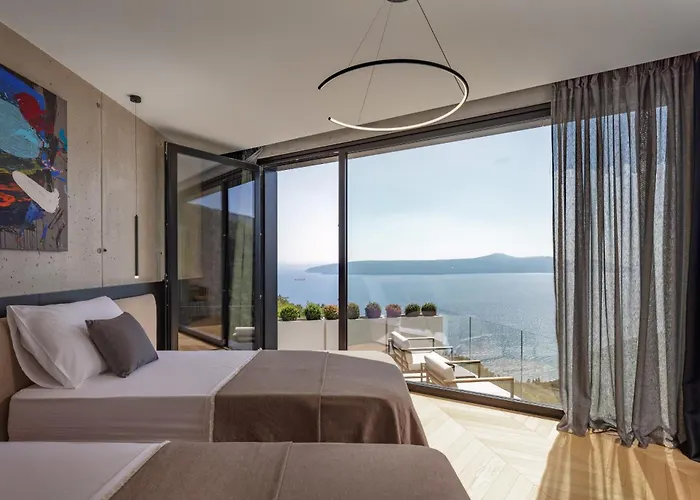 3,0 Near For 8 People With Indoor And Outdoor Pool & Wellness Villa *