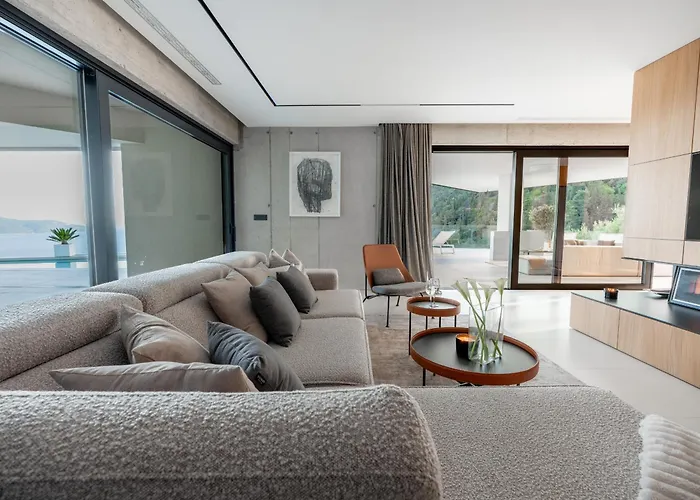 3,0 Near For 8 People With Indoor And Outdoor Pool & Wellness Villa *